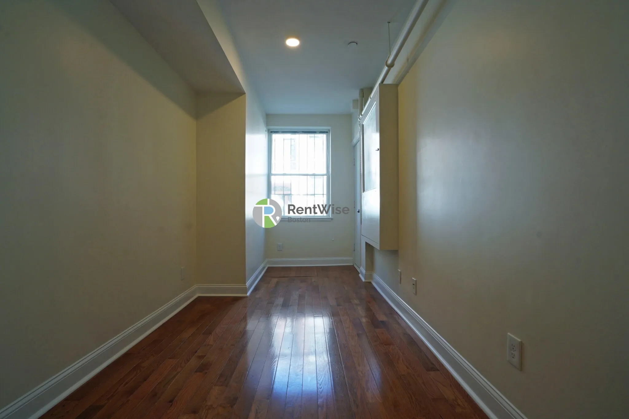 2 bed, 1 bath apartment for rent at 123 Sutherland Rd Unit B, Brighton — photo 1 of 35