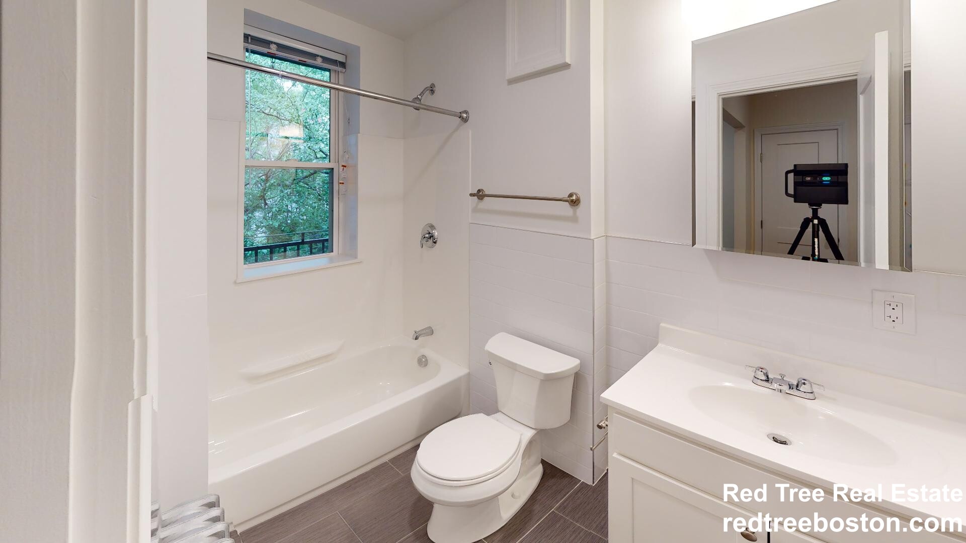 1 bed, 1 bath apartment for rent at 123 Sutherland Rd Unit E, Brighton — photo 8 of 11