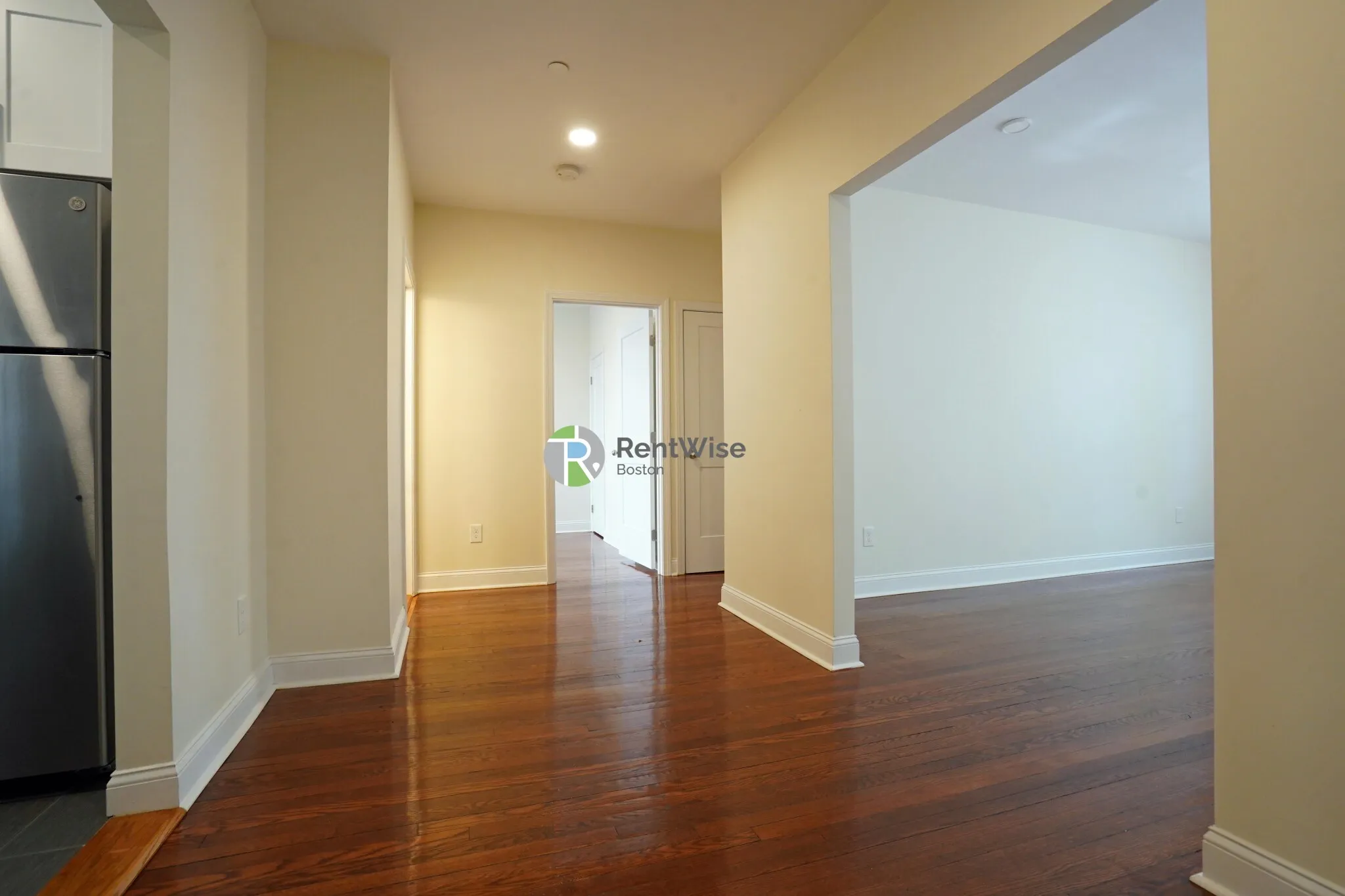 2 bed, 1 bath apartment for rent at 123 Sutherland Rd Unit F, Brighton — photo 1 of 37