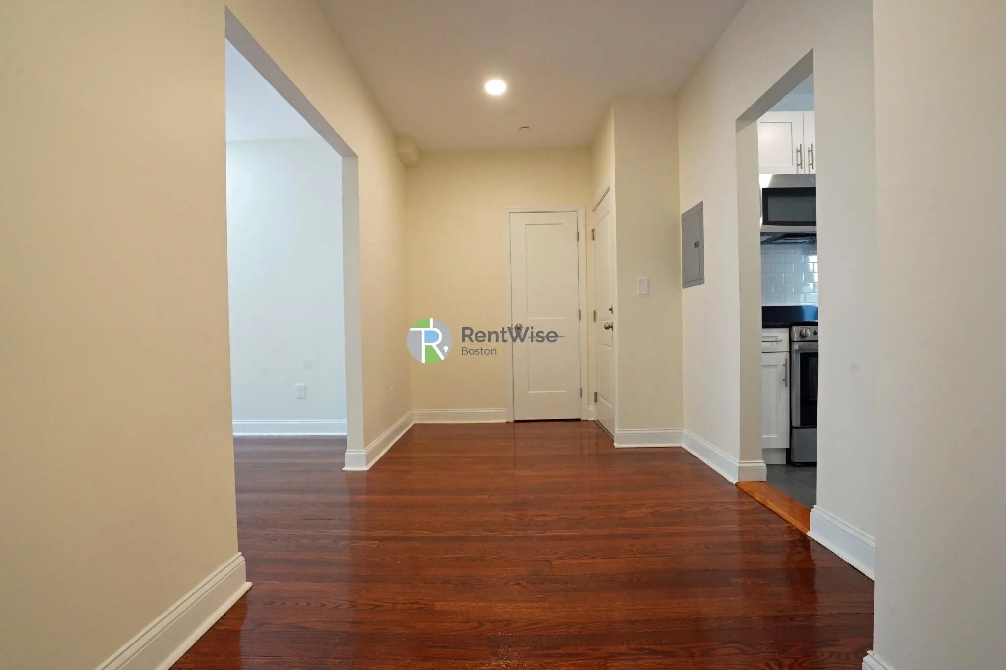 2 bed, 1 bath apartment for rent at 123 Sutherland Rd Unit F, Brighton — photo 4 of 37