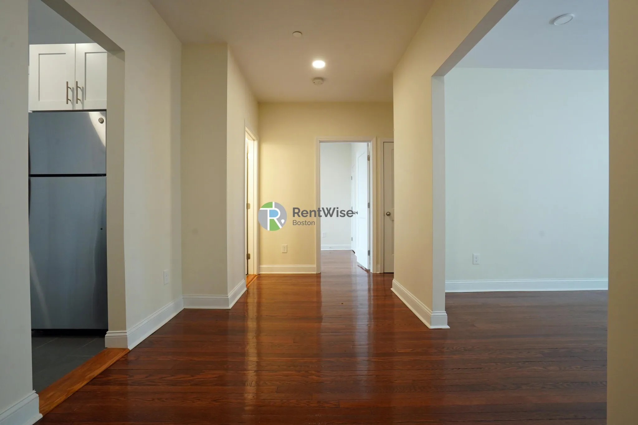 2 bed, 1 bath apartment for rent at 123 Sutherland Rd Unit F, Brighton — photo 2 of 37