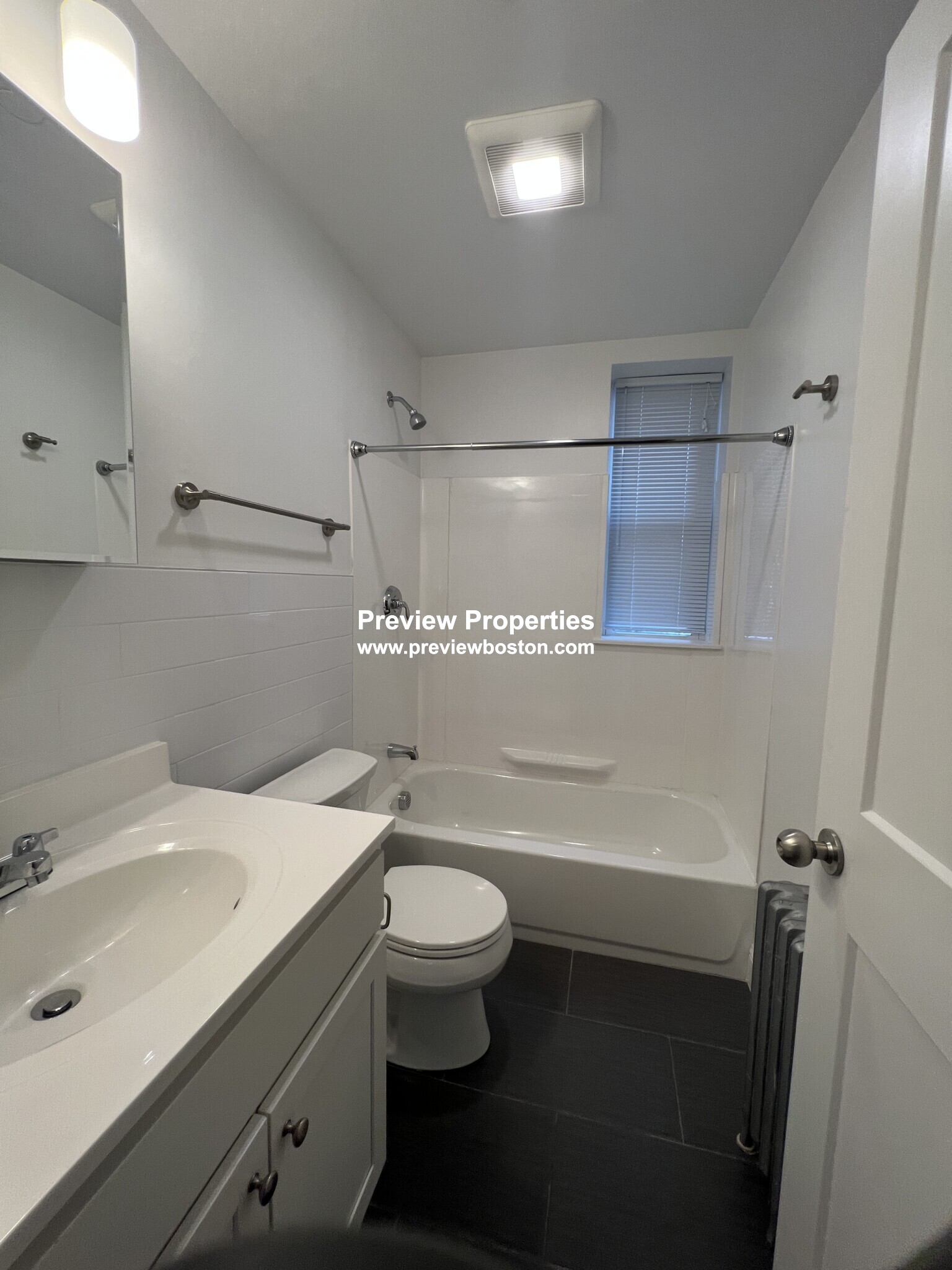 2 bed, 1 bath apartment for rent at 123 Sutherland Rd Unit FP, Brighton — photo 8 of 22
