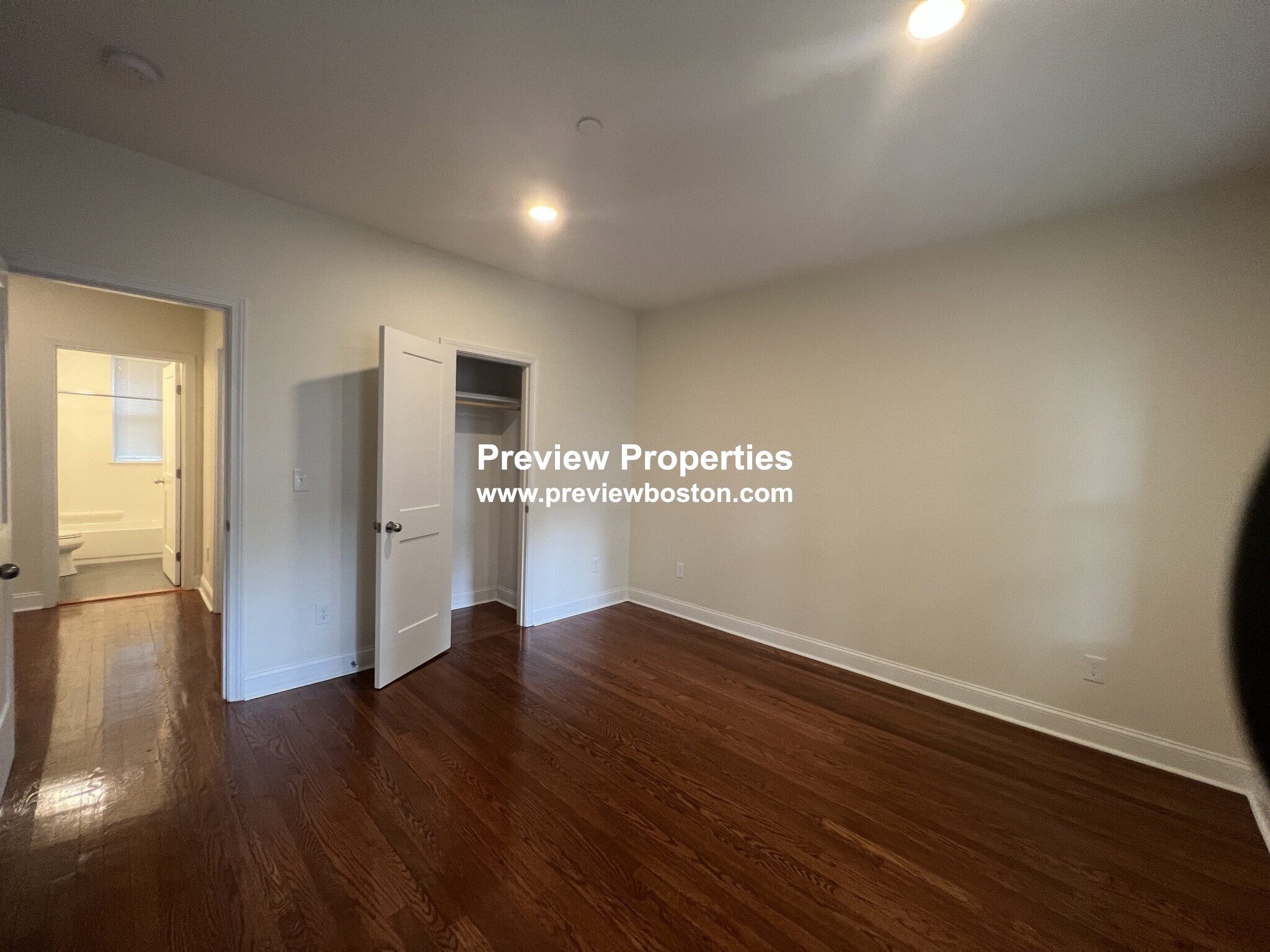 2 bed, 1 bath apartment for rent at 123 Sutherland Rd Unit FP, Brighton — photo 3 of 22