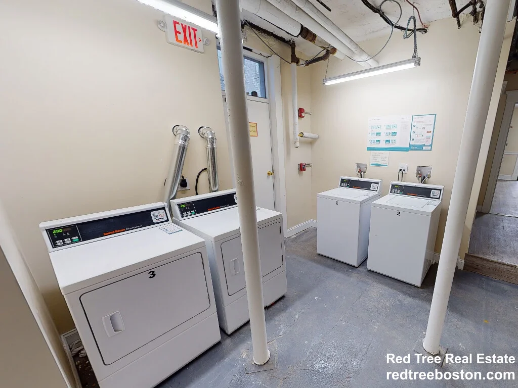 1 bed, 1 bath apartment for rent at 123 Sutherland Rd Unit I, Brighton — photo 10 of 10