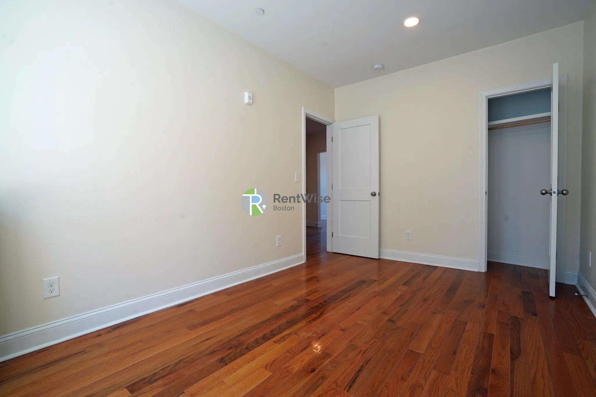 2 bed, 1 bath apartment for rent at 123 Sutherland Rd Unit L, Brighton — photo 17 of 23