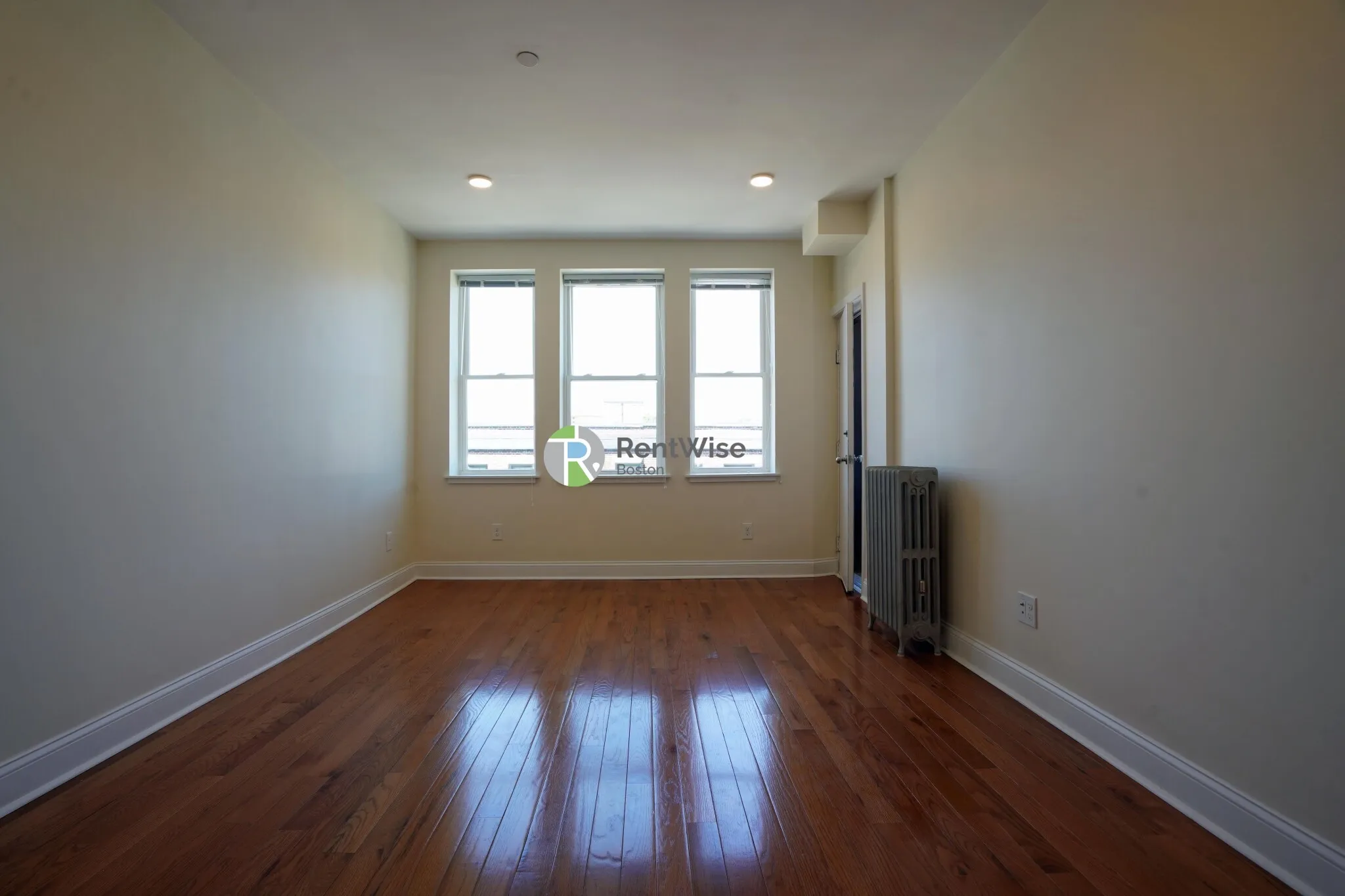 2 bed, 1 bath apartment for rent at 123 Sutherland Rd Unit L, Brighton — photo 3 of 23