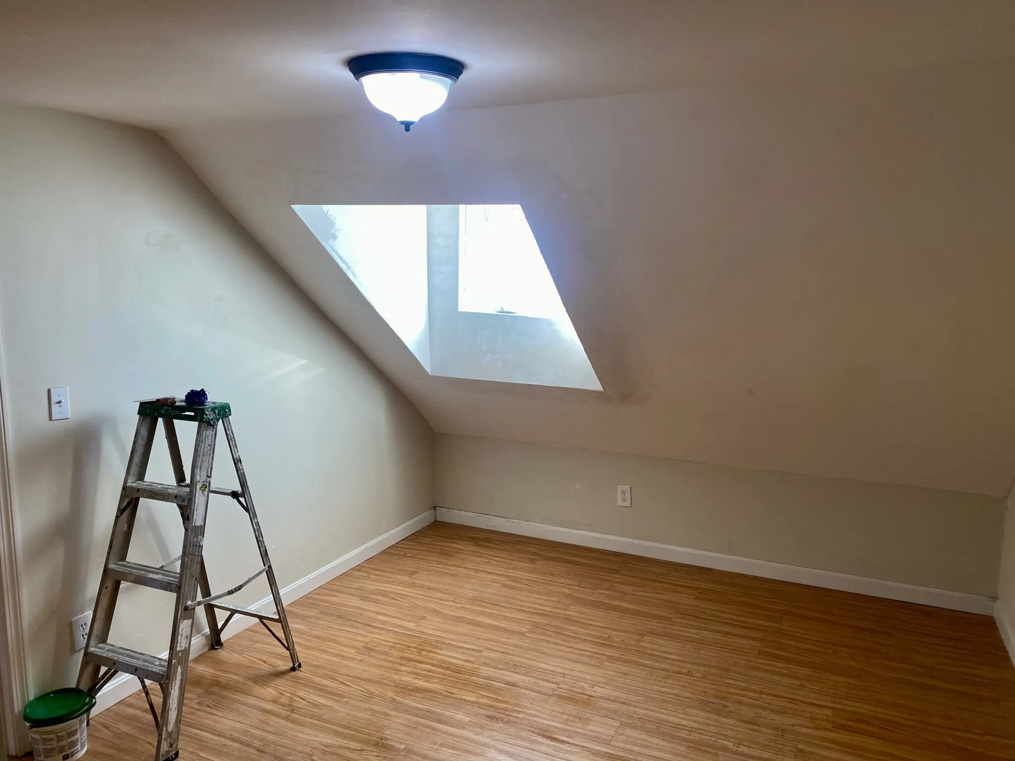 4 bed, 1 bath apartment for rent at 123 Thorndike St Unit 2L, East Cambridge — photo 9 of 19