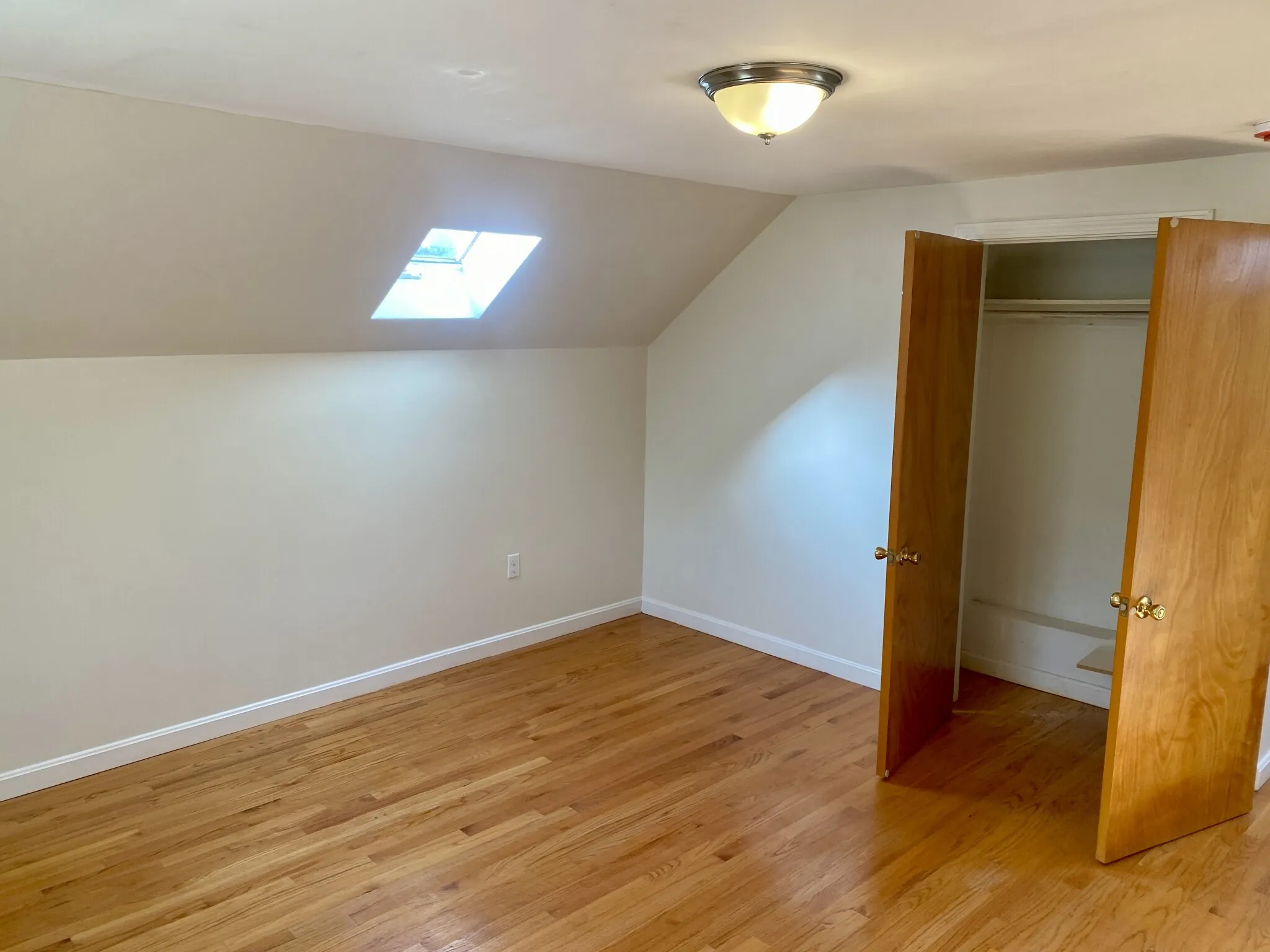 4 bed, 1 bath apartment for rent at 123 Thorndike St Unit 2L, East Cambridge — photo 13 of 19