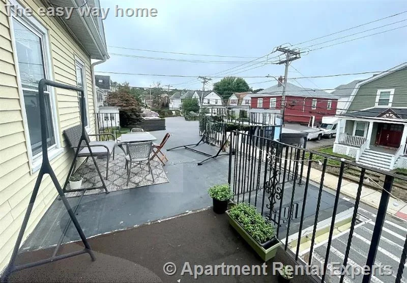 4 bed, 2 bath apartment for rent at 123 Winthrop St, Tufts — photo 19 of 20