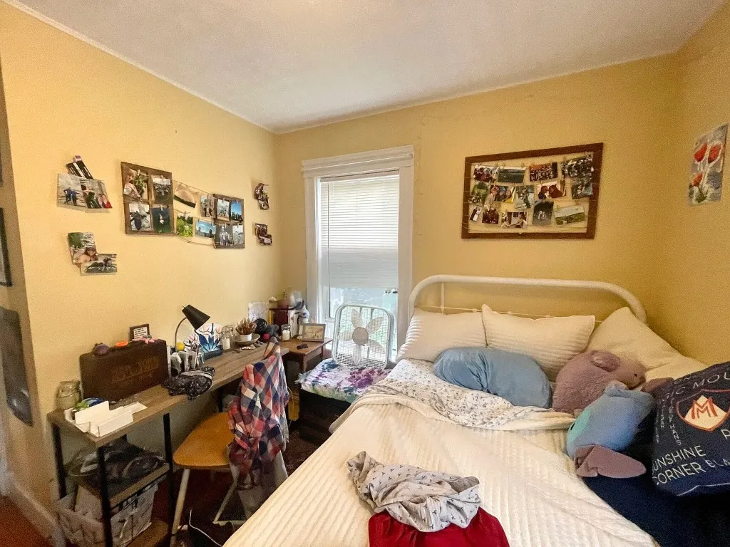 5 bed, 2.5 bath apartment for rent at 123 Winthrop St Unit 0, Medford — photo 24 of 35