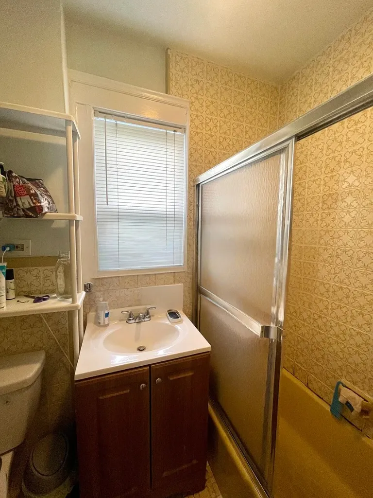 5 bed, 2.5 bath apartment for rent at 123 Winthrop St Unit 0, Medford — photo 26 of 35