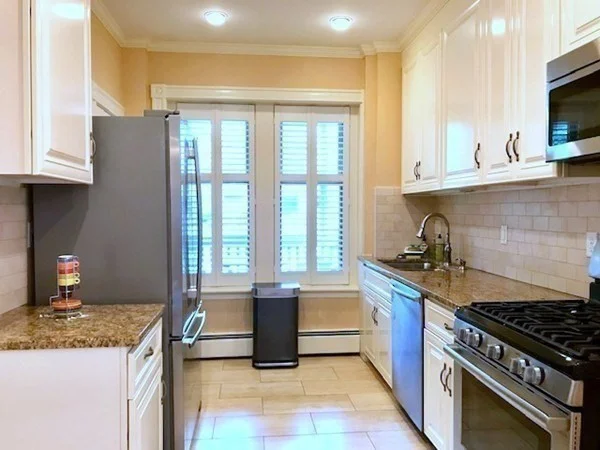 2 bed, 2 bath apartment for rent at 1236 Beacon St Unit 2, Coolidge Corner — photo 3 of 10
