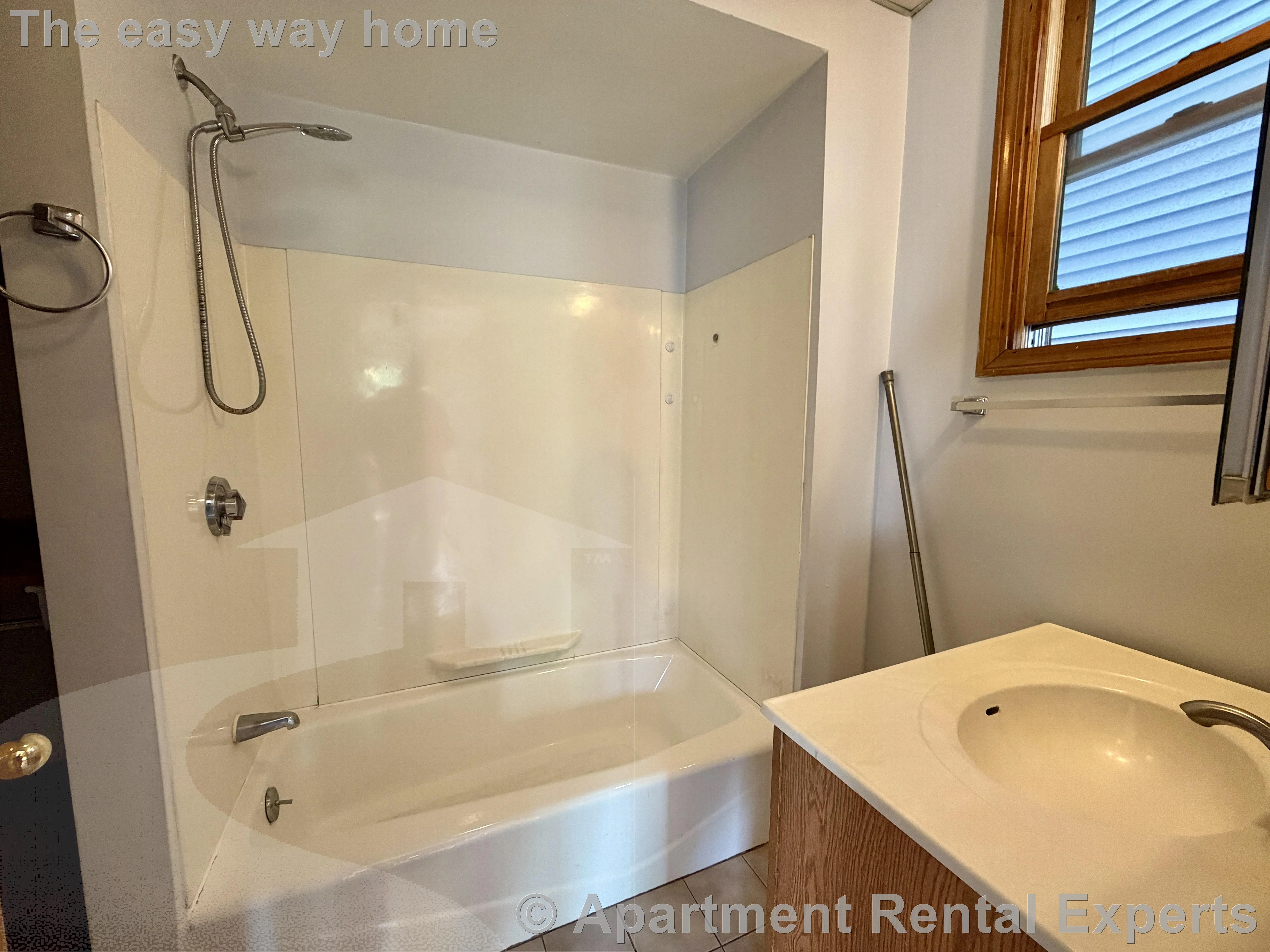 2 bed, 1 bath apartment for rent at 1236 Cambridge St Unit 2R, Wellington-Harrington — photo 2 of 18