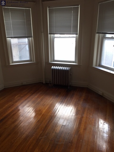 Studio bed, 1 bath apartment for rent at 1237 Boylston St Unit 59, Fenway