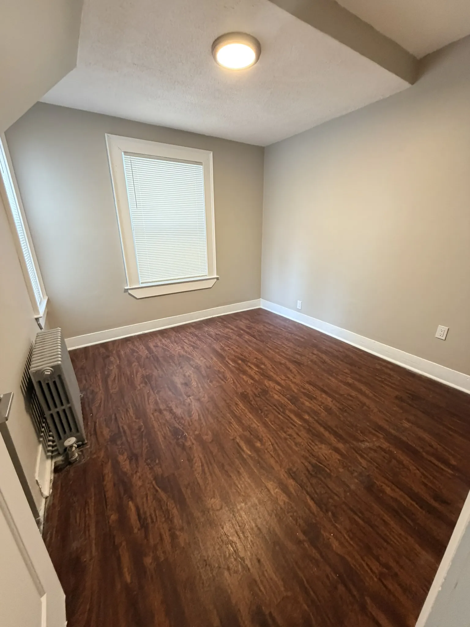 4 bed, 1 bath apartment for rent at 1238 Blue Hill Ave Unit 1, Mattapan — photo 5 of 13