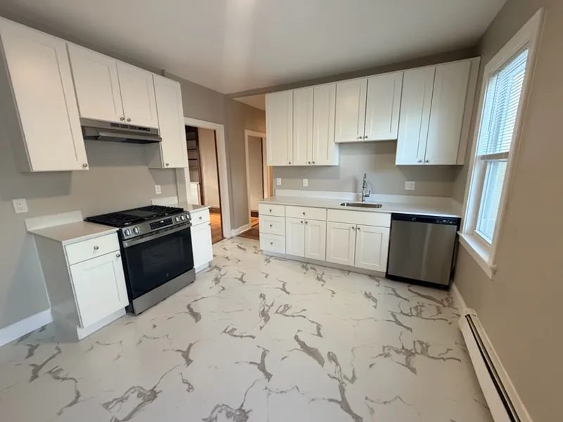 4 bed, 2 bath apartment for rent at 1238 Blue Hill Ave Unit 2, Mattapan — photo 9 of 17