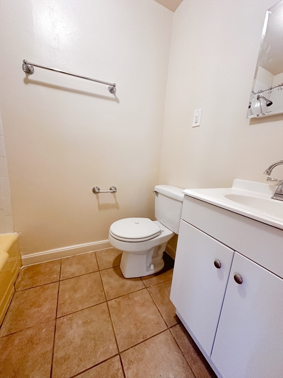 1 bed, 1 bath apartment for rent at 1238 Commonwealth Ave Unit 35, Brighton — photo 3 of 8