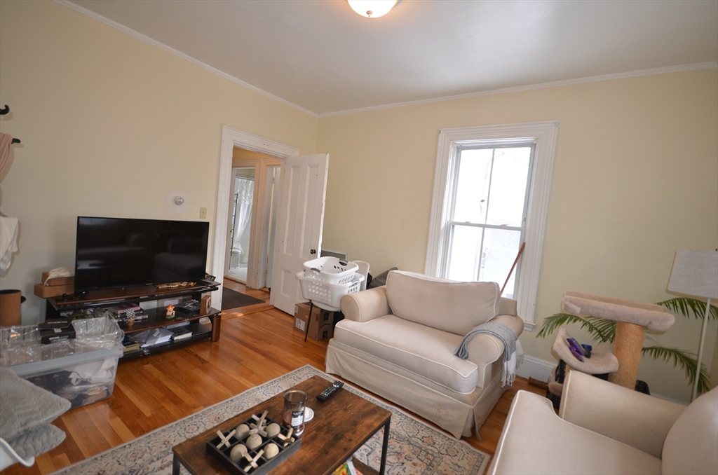 4 bed, 2 bath apartment for rent at 124 Academy Hill Rd Unit 2, Brighton — photo 6 of 18