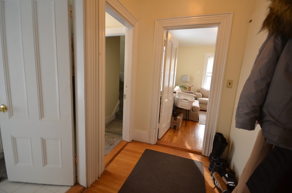 4 bed, 2 bath apartment for rent at 124 Academy Hill Rd Unit 2, Brighton — photo 4 of 18