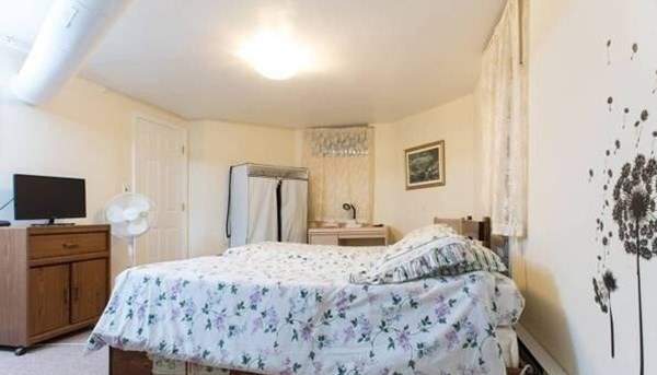 1 bed, 1 bath apartment for rent at 124 Academy Hill Rd Unit B, Brighton