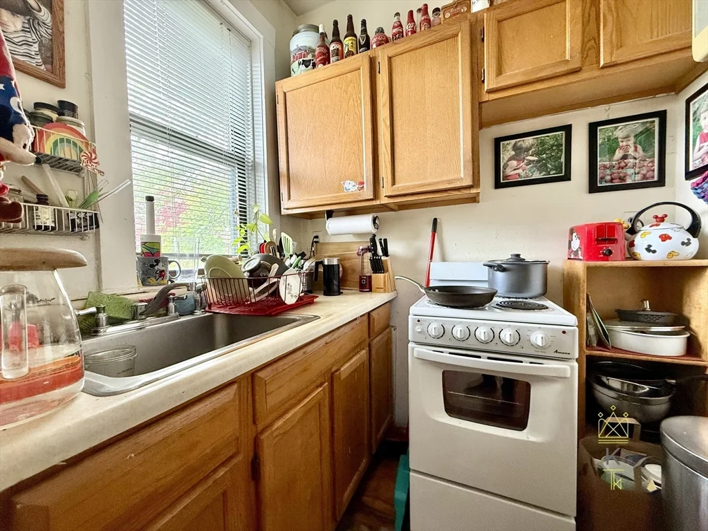 1 bed, 1 bath apartment for rent at 124 Babcock St Unit 25A, Coolidge Corner — photo 6 of 7