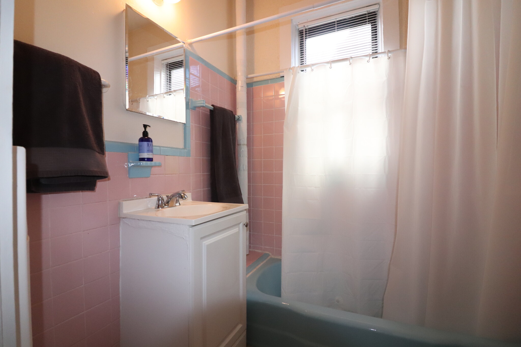1 bed, 1 bath apartment for rent at 124 Babcock St Unit 6A, North Brookline — photo 4 of 16