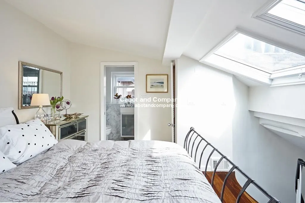 2 bed, 2 bath apartment for rent at 124 Beacon St Unit Phf, Back Bay — photo 8 of 18