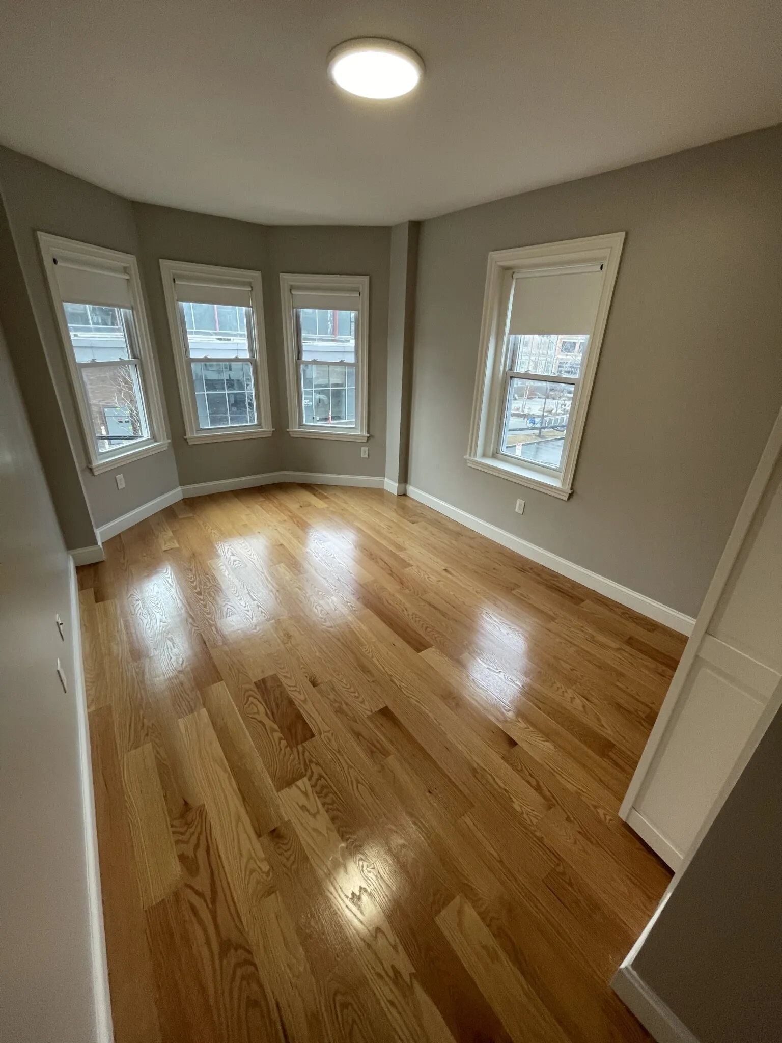 4 bed, 2 bath apartment for rent at 124 Berkshire St Unit 3, Wellington-Harrington — photo 2 of 4