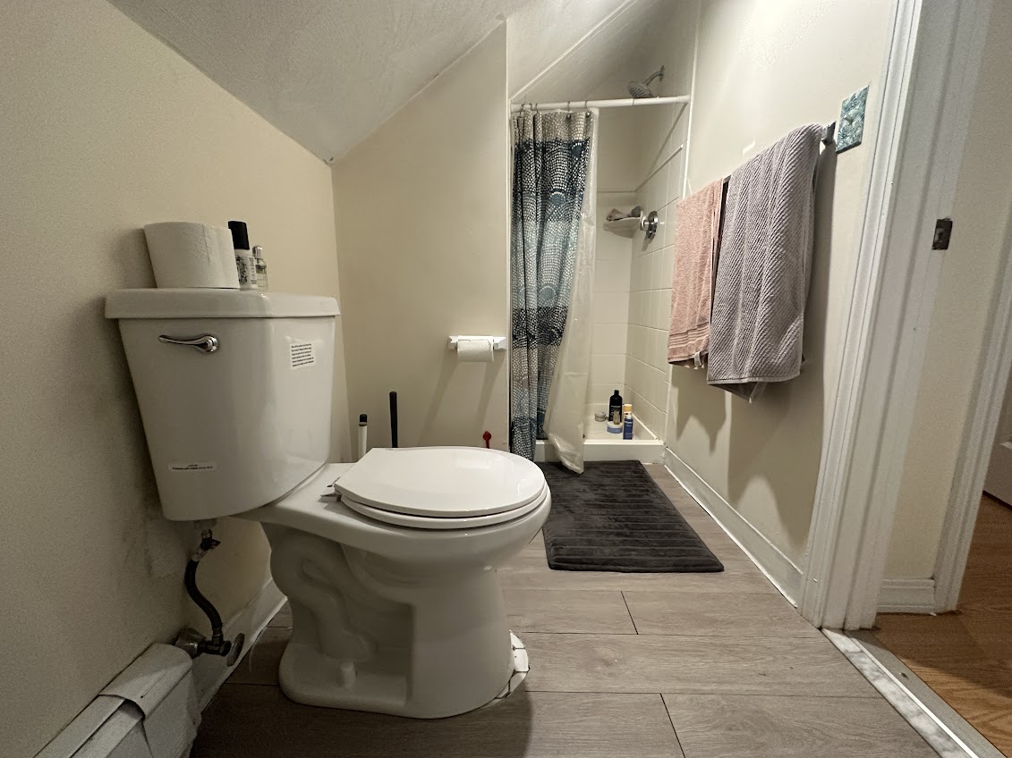 4 bed, 2 bath apartment for rent at 124 Bonner Ave Unit 2, South Medford — photo 16 of 38