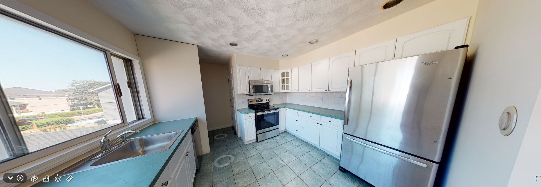 4 bed, 2 bath apartment for rent at 124 Bonner Ave Unit 2, South Medford — photo 24 of 38