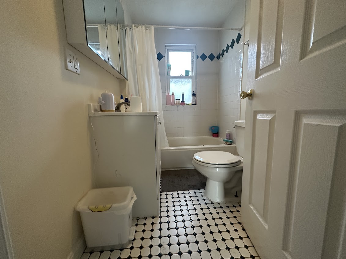 4 bed, 2 bath apartment for rent at 124 Bonner Ave Unit 2, South Medford — photo 6 of 38