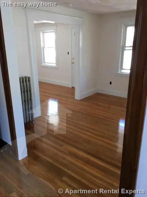 2 bed, 1 bath apartment for rent at 124 Bowdoin St, Tufts University — photo 4 of 10