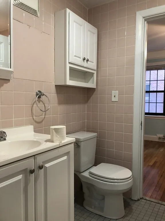 2 bed, 1 bath apartment for rent at 124 Bowdoin St Unit 37, Beacon Hill — photo 6 of 12