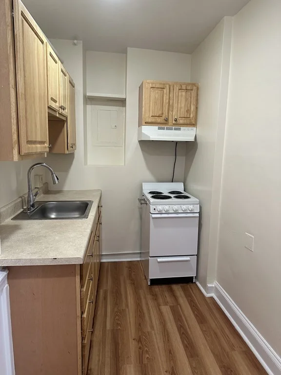 2 bed, 1 bath apartment for rent at 124 Bowdoin Unit 87, Beacon Hill — photo 14 of 15