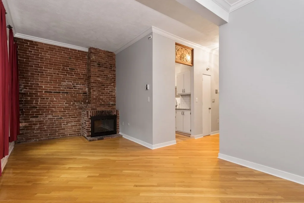 1 bed, 1 bath apartment for rent at 124 Chandler St Unit 2, South End