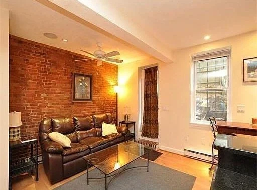 1 bed, 1 bath apartment for rent at 124 Chandler Unit A, Back Bay — photo 5 of 11