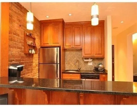 1 bed, 1 bath apartment for rent at 124 Chandler Unit A, Back Bay — photo 2 of 11