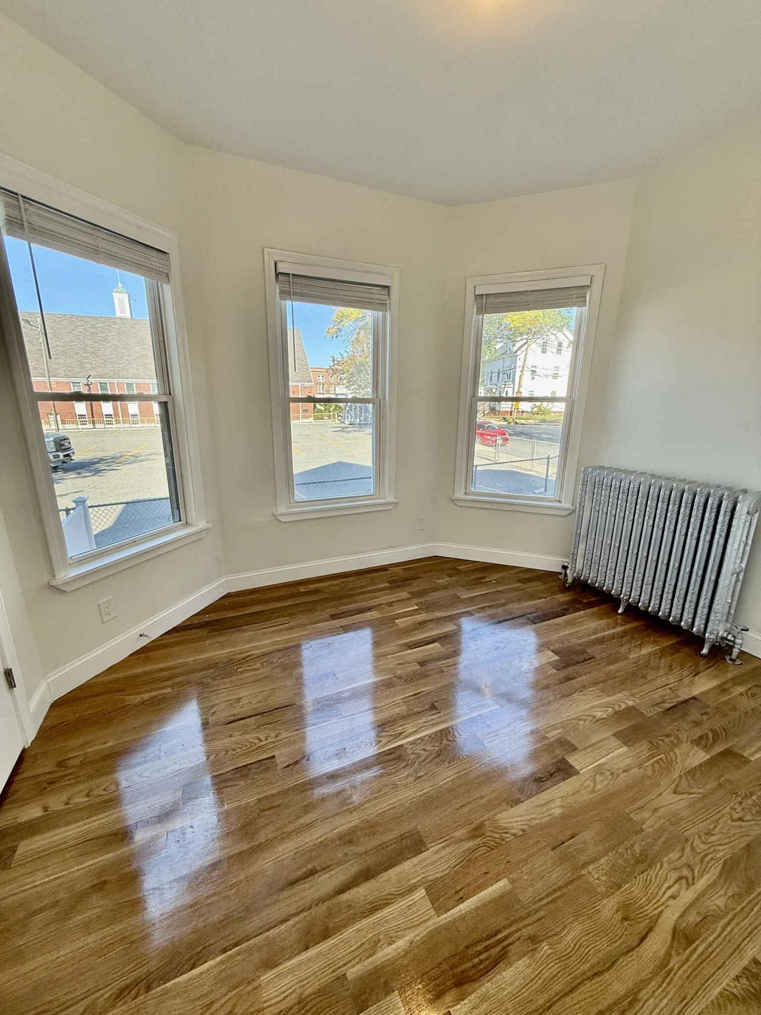 2 bed, 1 bath apartment for rent at 124 Chestnut St Unit 1, Lynn — photo 2 of 7