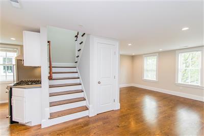4 bed, 2 bath apartment for rent at 124 Columbia St Unit 2, The Port — photo 3 of 17