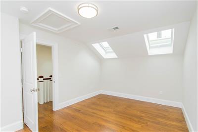 4 bed, 2 bath apartment for rent at 124 Columbia St Unit 2, The Port — photo 9 of 17