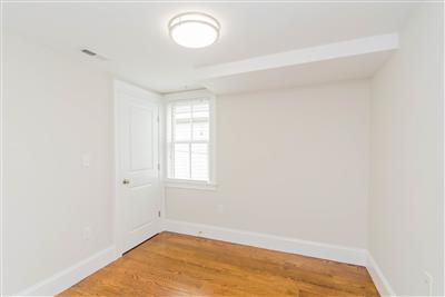 4 bed, 2 bath apartment for rent at 124 Columbia St Unit 2, The Port — photo 4 of 17
