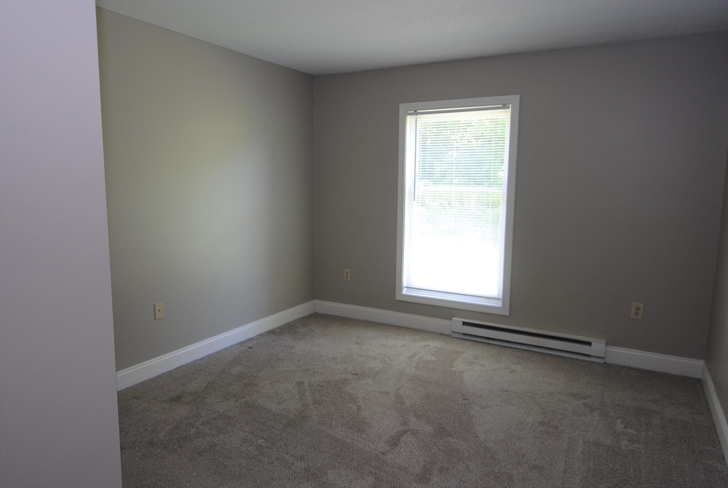 2 bed, 1 bath apartment for rent at 124 Eastern Ave Unit 11, Manchester — photo 7 of 9