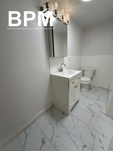 1 bed, 1 bath apartment for rent at 124 Felton St Unit 1, Banks Square