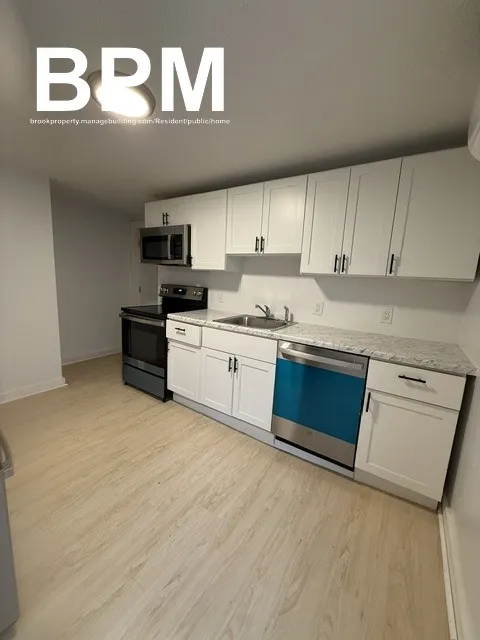1 bed, 1 bath apartment for rent at 124 Felton St Unit 1, Banks Square — photo 2 of 6