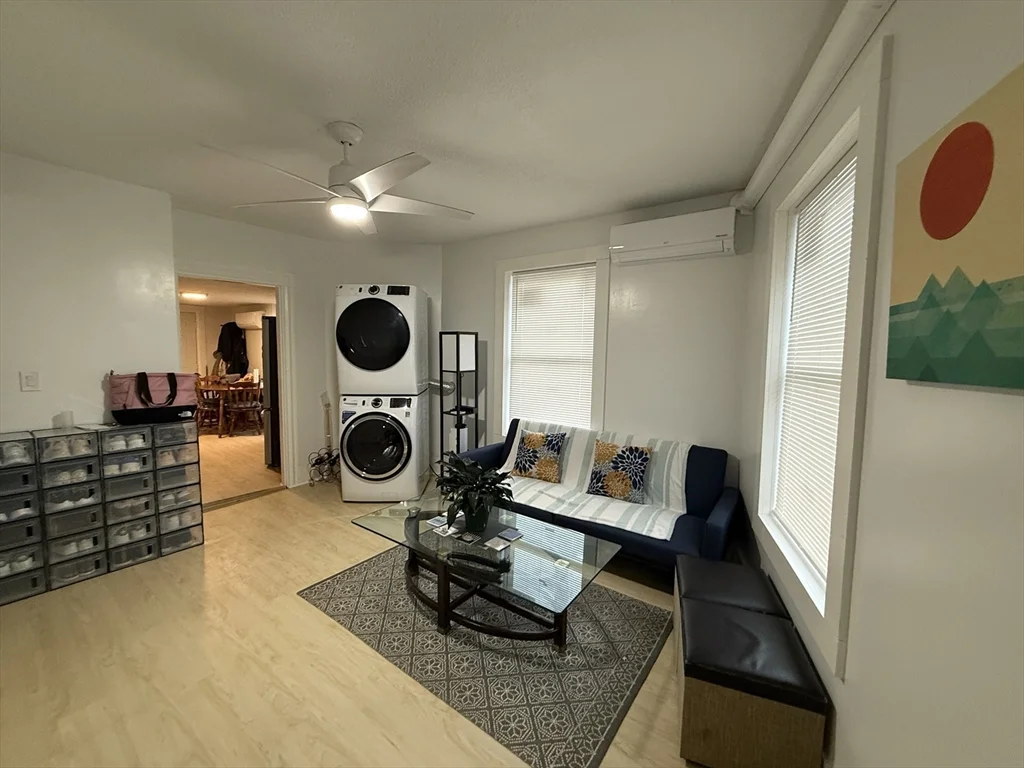 1 bed, 1 bath apartment for rent at 124 Felton St Unit 2, Waltham — photo 1 of 14