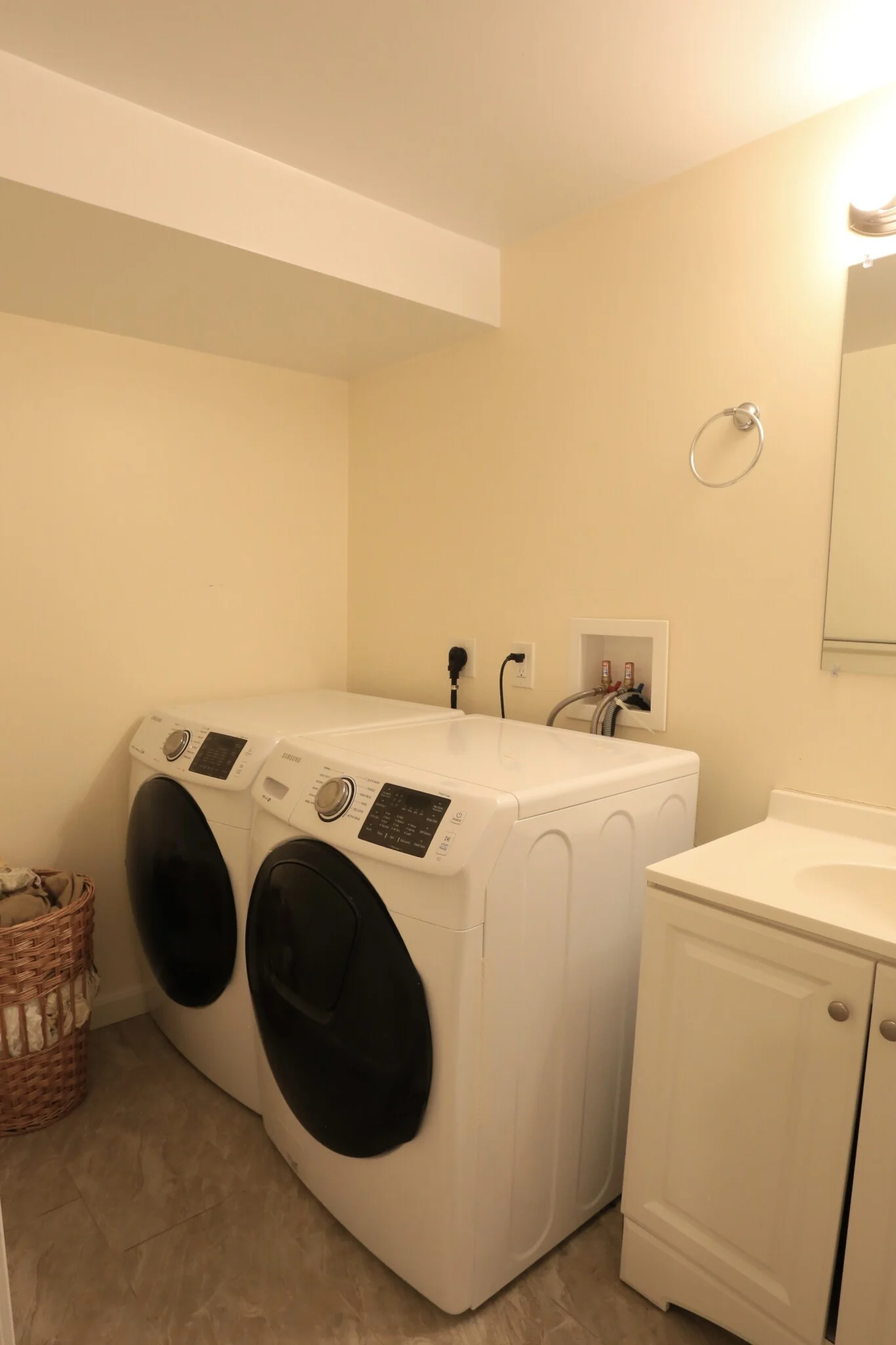 3 bed, 2 bath apartment for rent at 124 Forest St Unit 1, Medford — photo 8 of 8