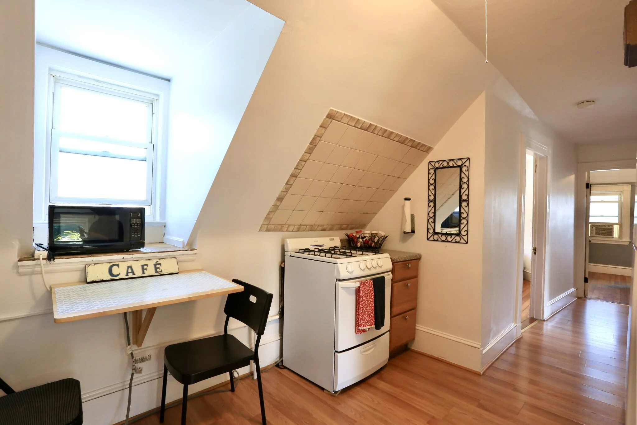 3 bed, 1 bath apartment for rent at 124 Forest St Unit 3, Medford