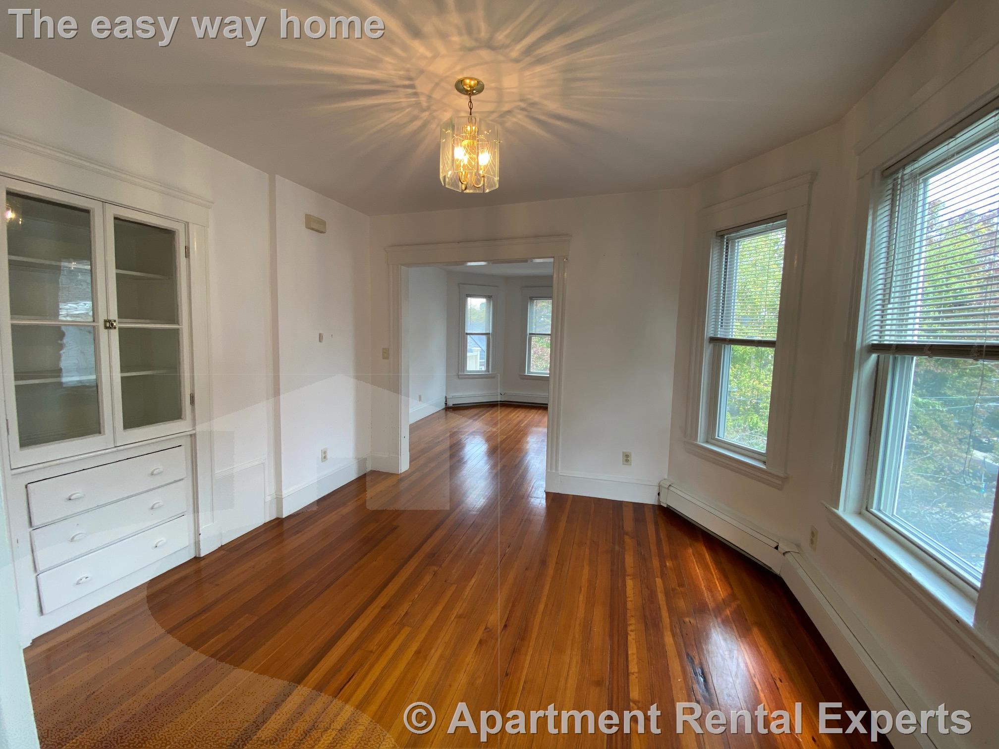 2 bed, 1 bath apartment for rent at 124 Garden St Unit 2, Huron Village — photo 5 of 16