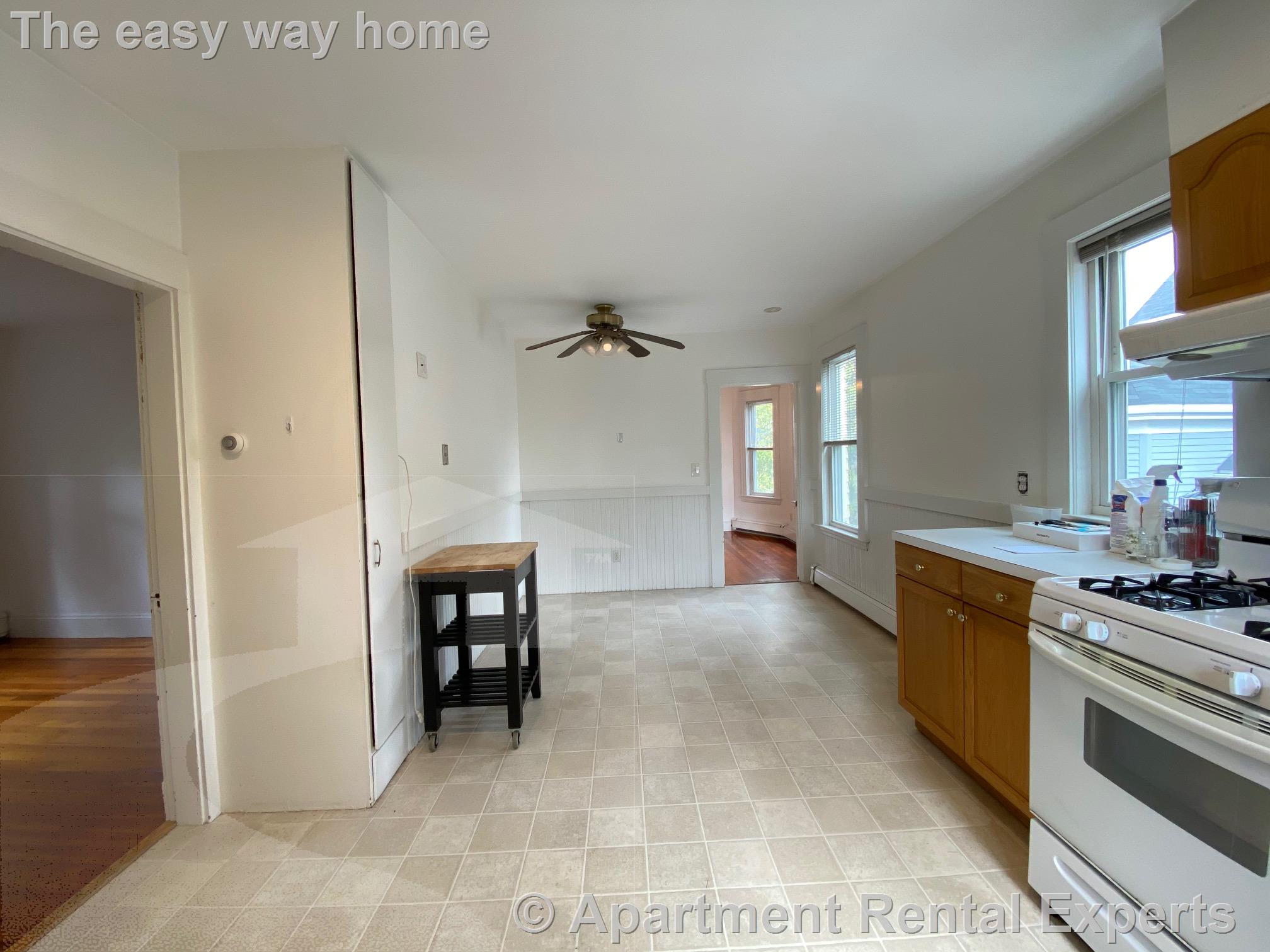 2 bed, 1 bath apartment for rent at 124 Garden St Unit 2, Huron Village — photo 2 of 16