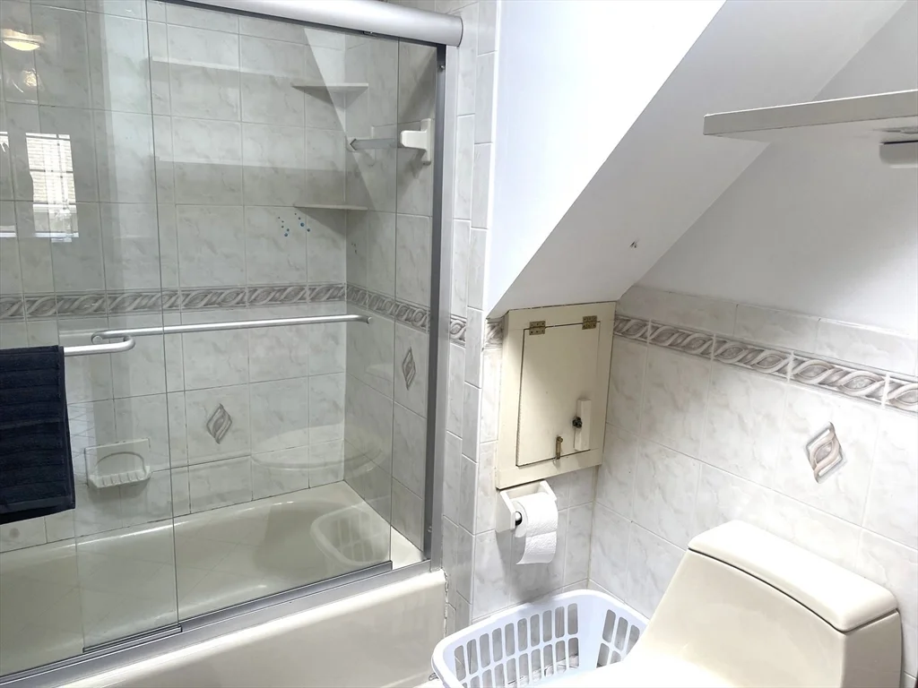 2 bed, 1 bath apartment for rent at 124 Gardiner Rd Unit CH, Quincy — photo 14 of 21